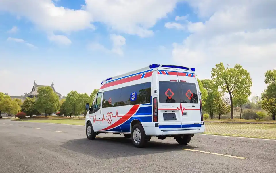 Ford Diesel 4X2 long axis monitoring ambulance