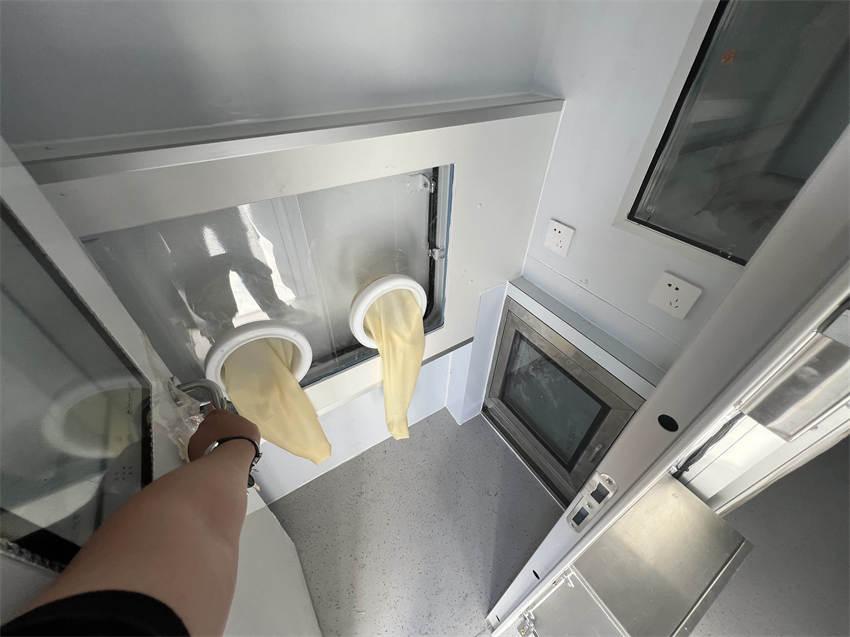 Pharyngeal Swab Collection Vehicle