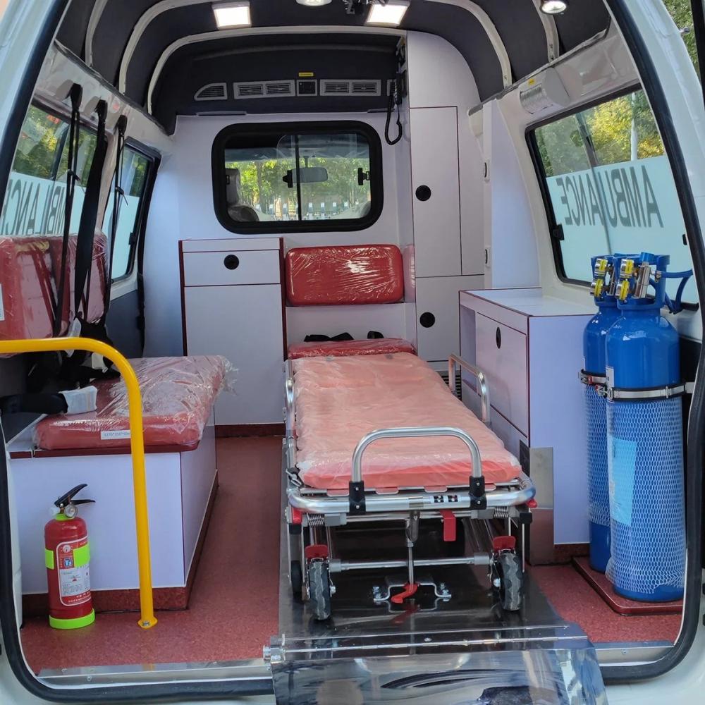 Golden Dragon Ambulance Small Medical Car Emergence Hospital Ambulance Vehicles