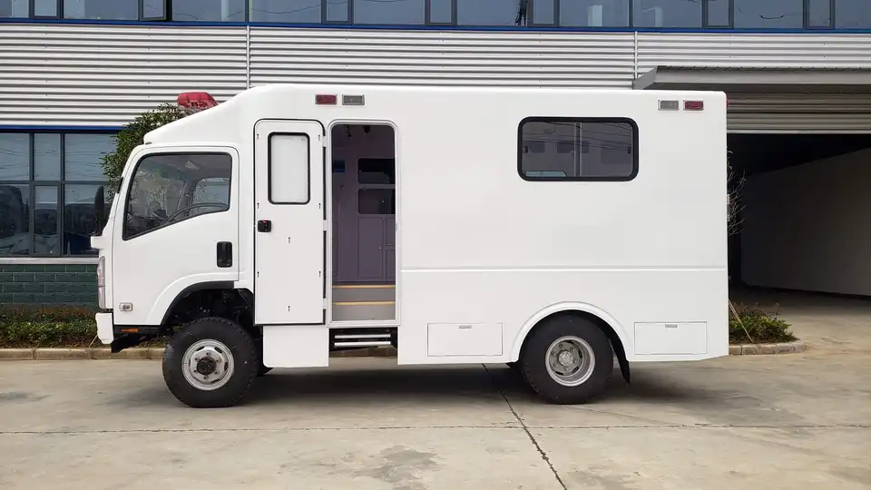 Japan ISUZU Mobile Clinic Truck
