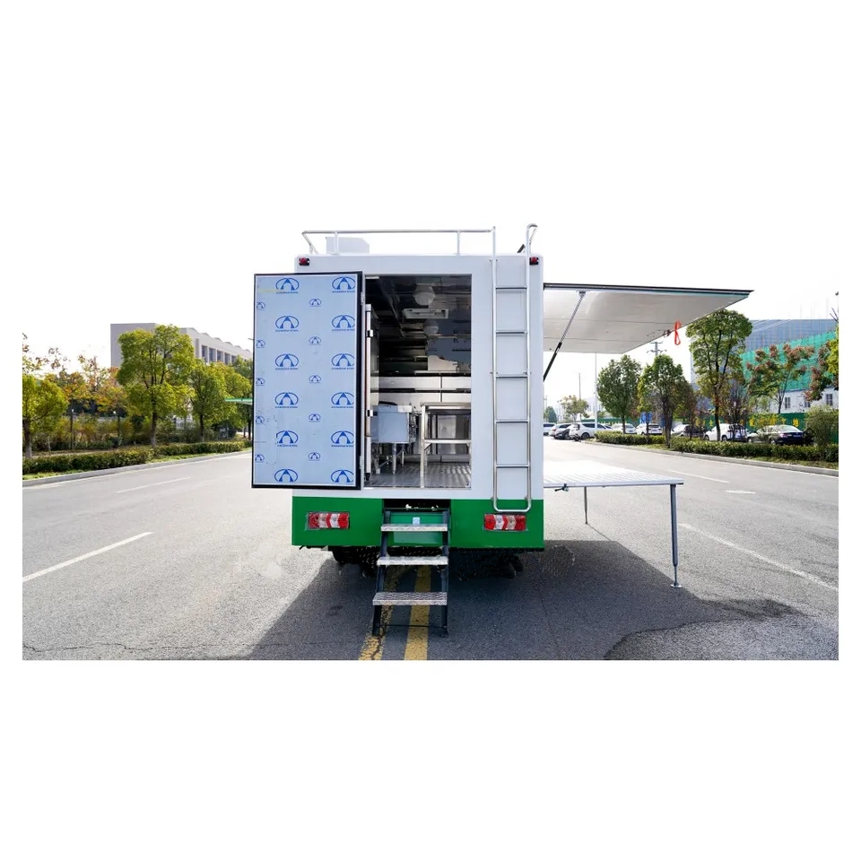 4X2 Wingspan Food Truck Mobile Kitchen Fast Food Cooking Truck