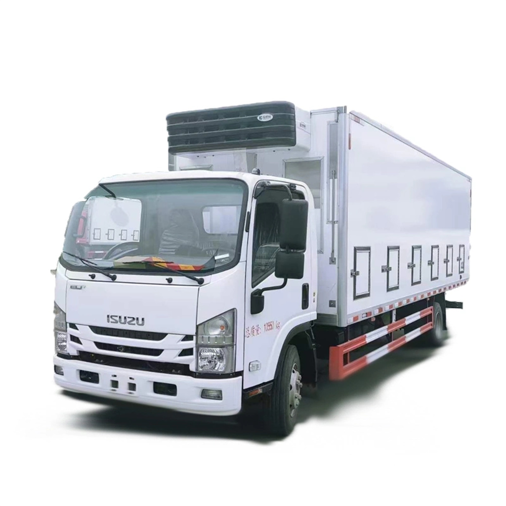 Isuzu Baby Chick One Day Chick Transport Truck