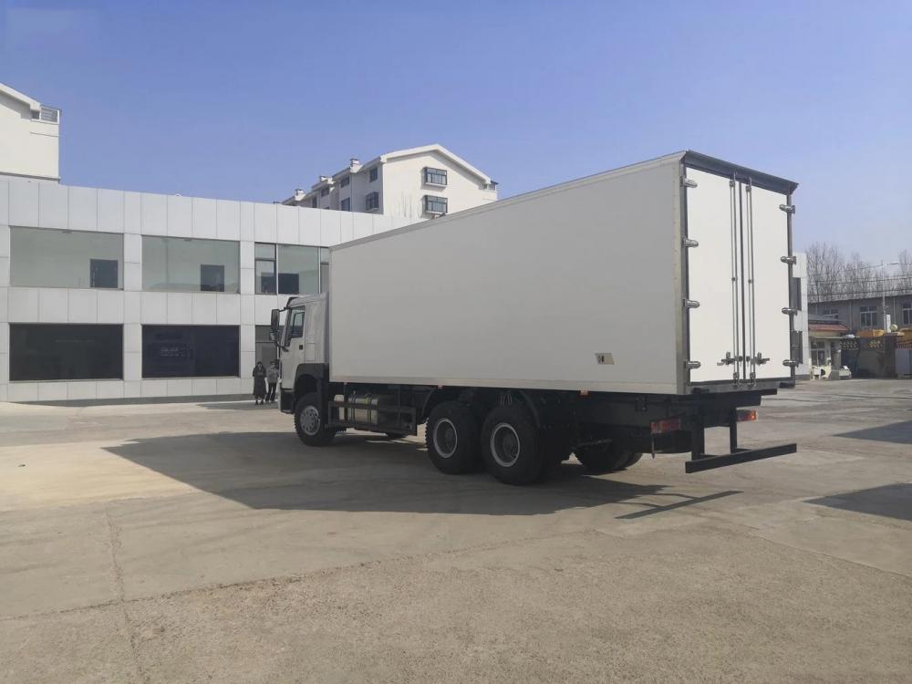 HOWO 6X4 20tons Refrigeration Reefer Van Truck