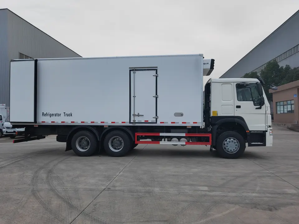 HOWO 6X4 20tons Refrigeration Reefer Van Truck