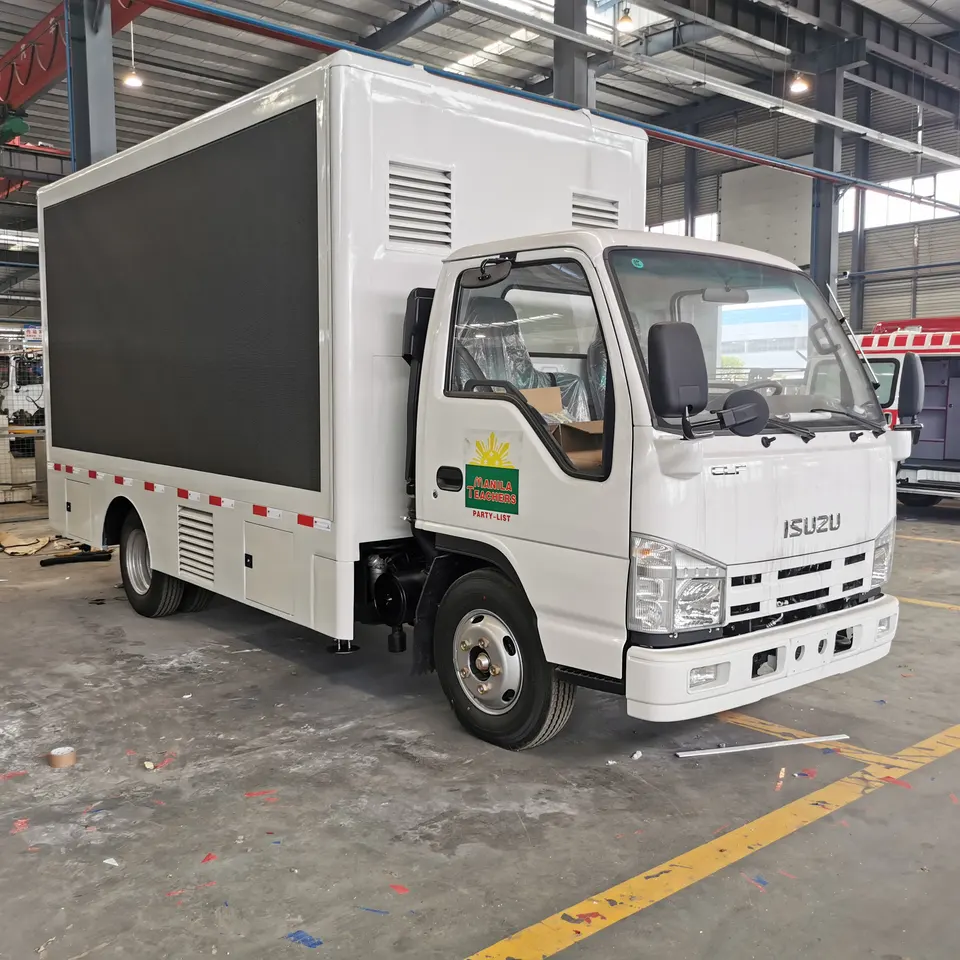 Isuzu Mobile Digital LED Billboard Advertising Truck