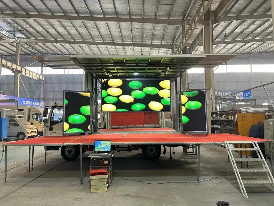 HOWO LED Display Screen Wingspan Hydraulic Folding Stage Mobile Stage Truck