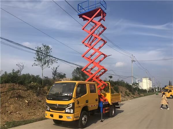 Vertical Scissor Lift Telescopic Bucket Truck 12-18m