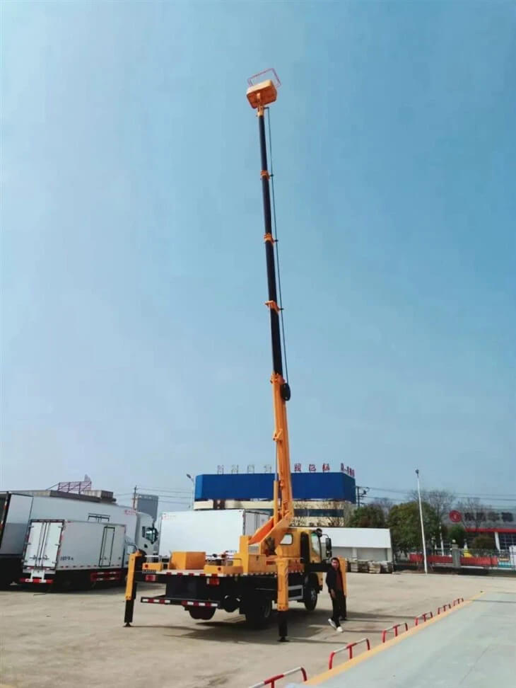 Isuzu 25 Meters Telescopic Arm Skylift Truck