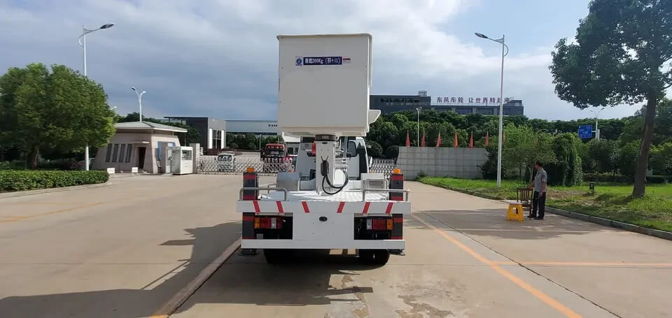18Meters Telescopic Boom High Operation Aerial Bucket Truck