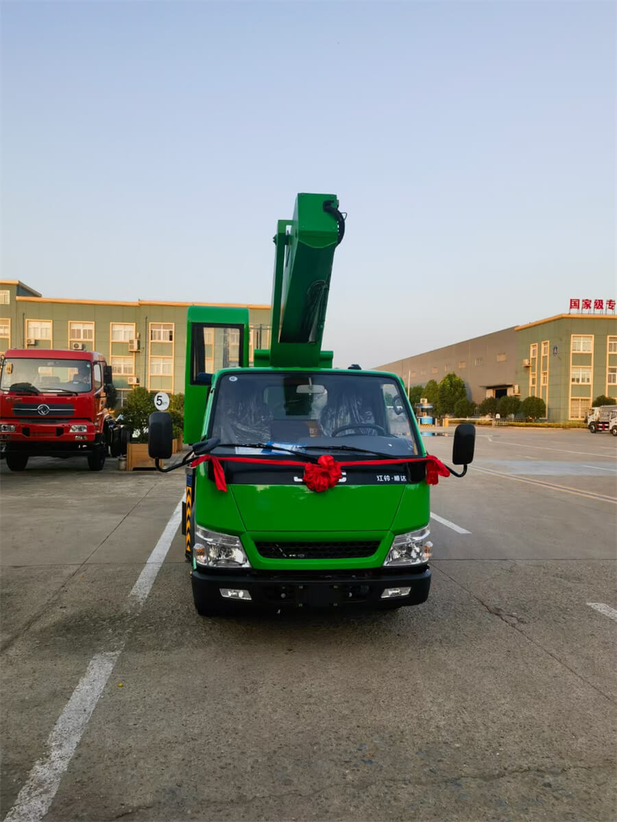 JMC Shunda 14m Aerial Operating Truck