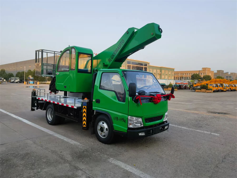 JMC Shunda 14m Aerial Operating Truck