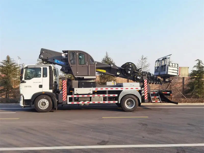 6 Wheels 28 Meters Hydraulic Mobile Aerial Work