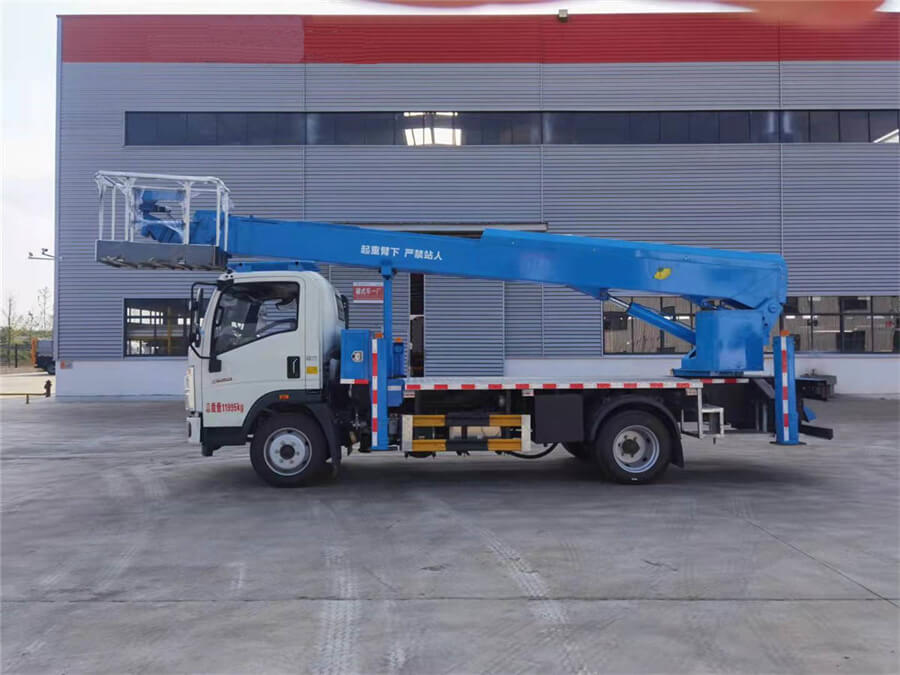 HOWO 20m Telescopic Boom Truck