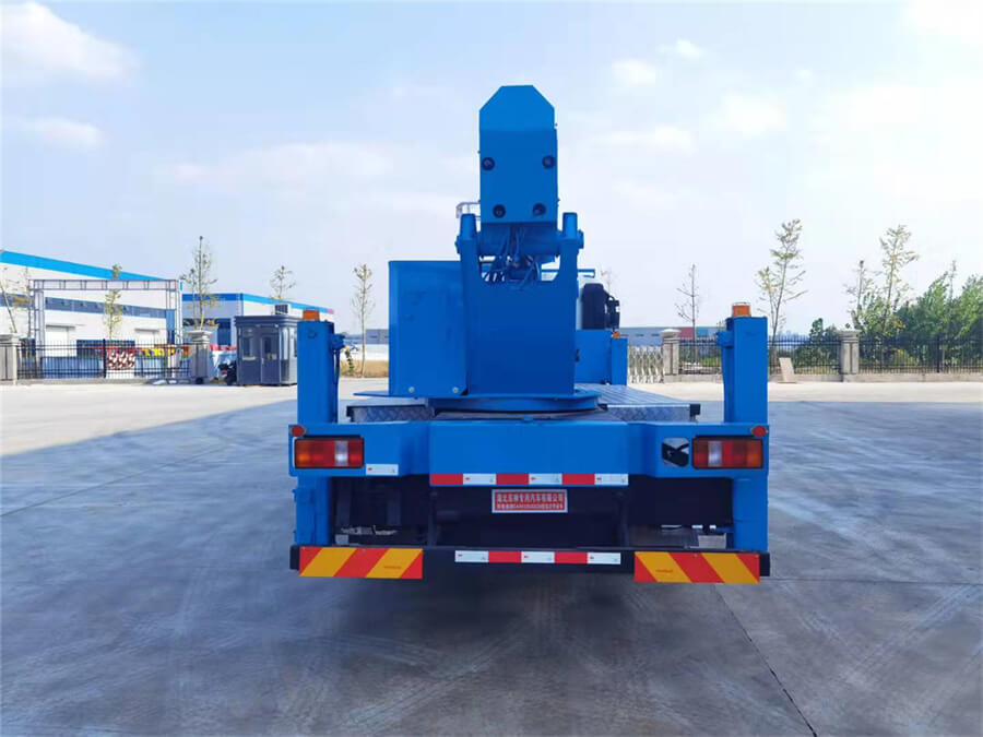 HOWO 20m Telescopic Boom Truck