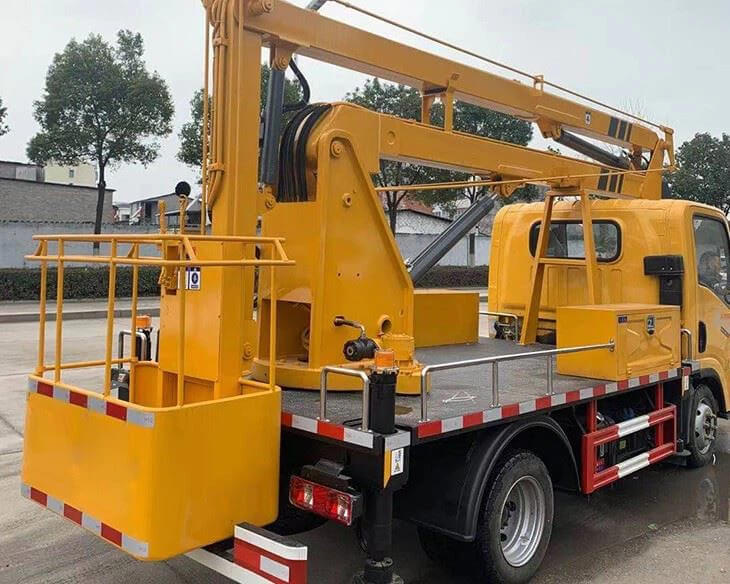 FAW 14m Articulated Bucket Aerial Platform Truck