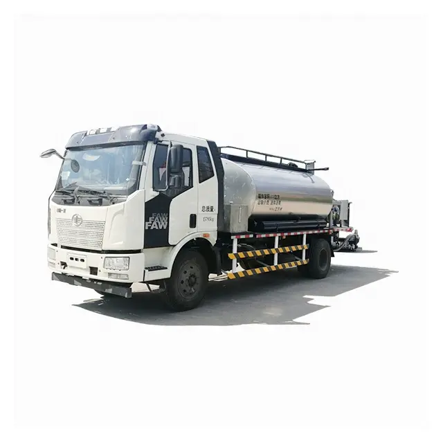 FAW 4x2 6 wheeler 8000liters Asphalt Distributor Bitumen Spreader Truck