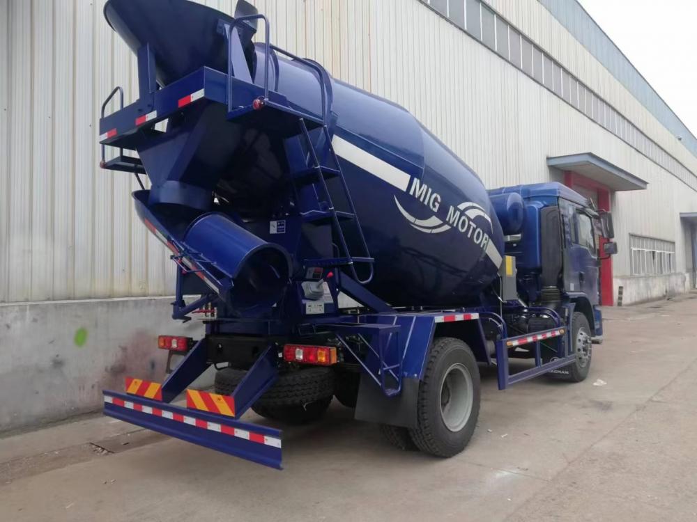 Shacman 4x2 6 wheeler 7CBM concrete transit mixer truck