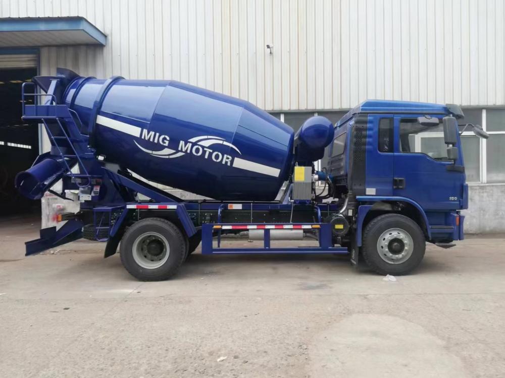 Shacman 4x2 6 wheeler 7CBM concrete transit mixer truck
