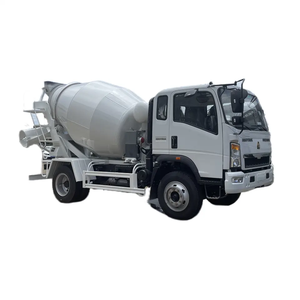 Sinotruck HOWO 4x2 6 wheeler 3 CBM concrete transit mixer truck