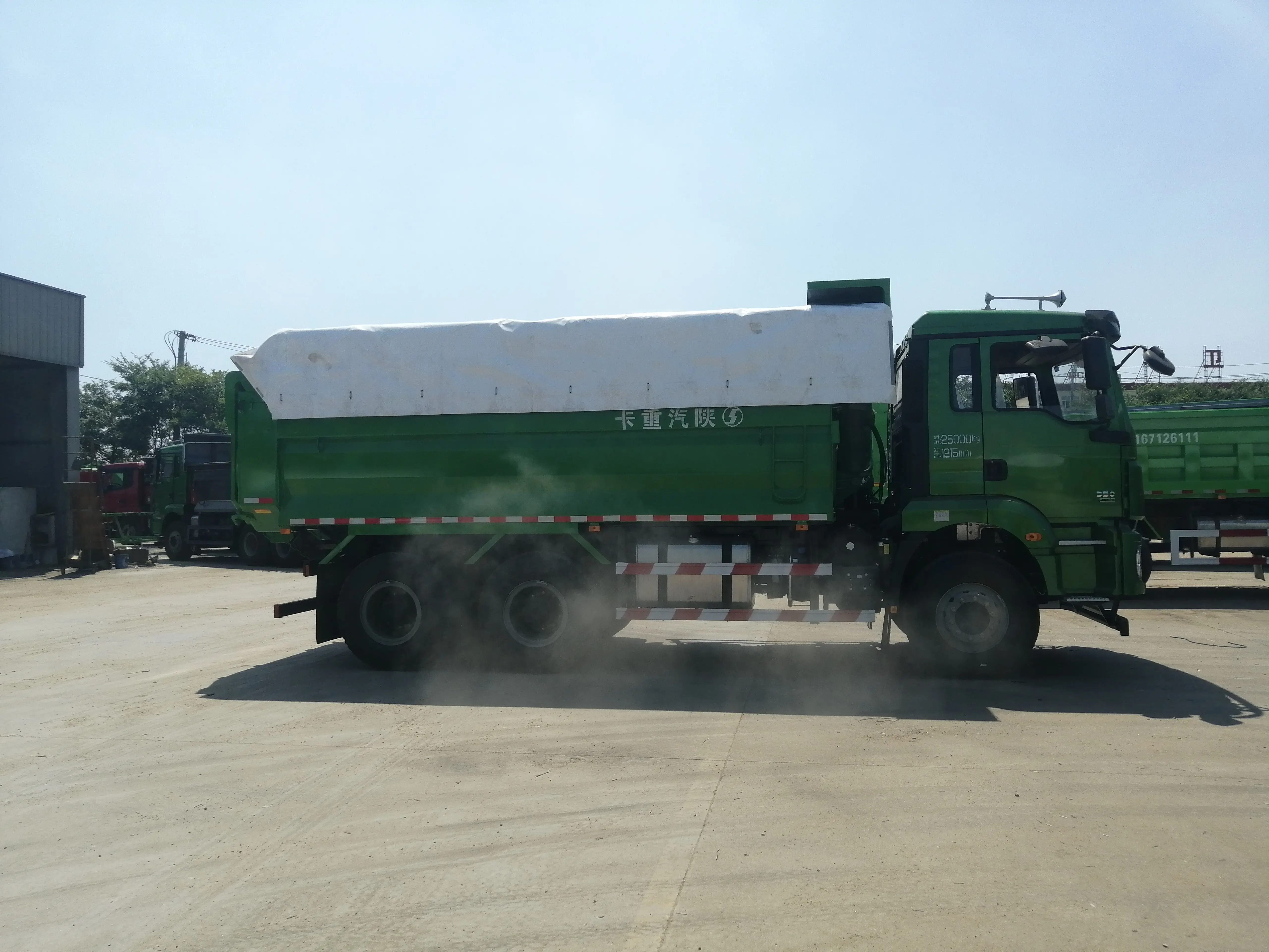 The new Shacman 6x4 10wheels 20ton-25ton Dump Truck