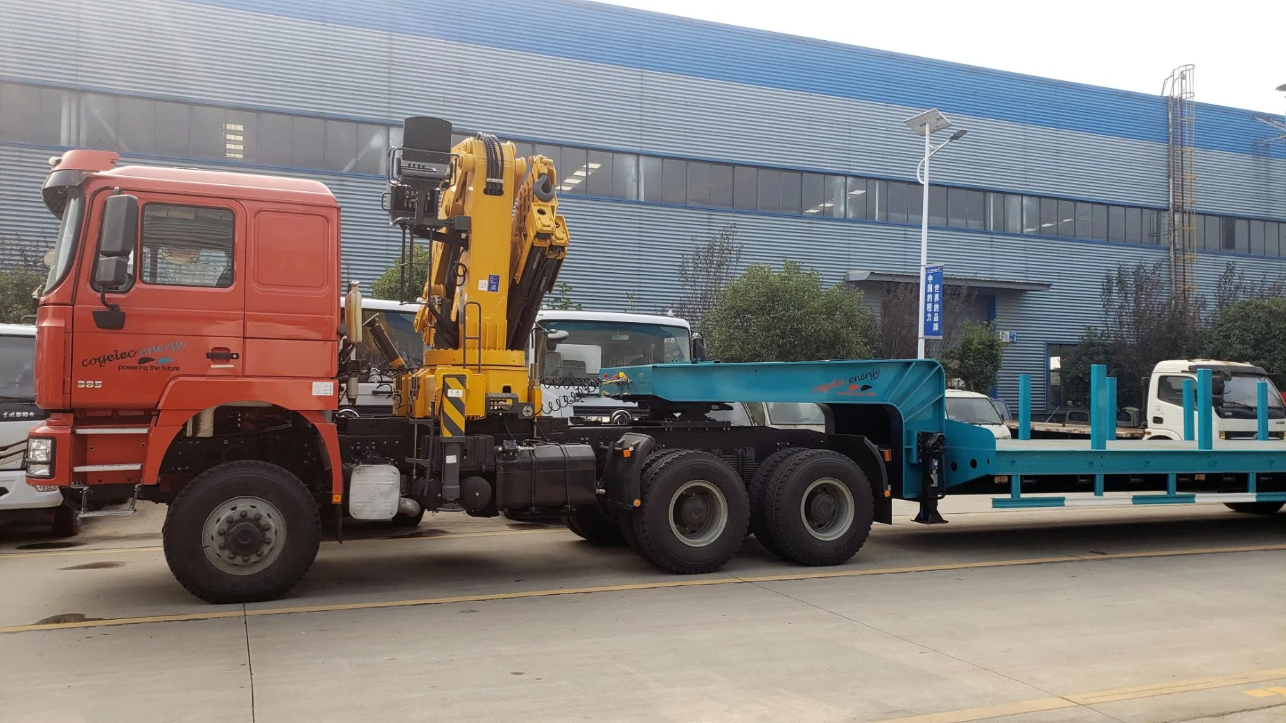 Shacman Tractor Head 6X4 10Wheels Tractor Truck with 16tons Knuckle Crane