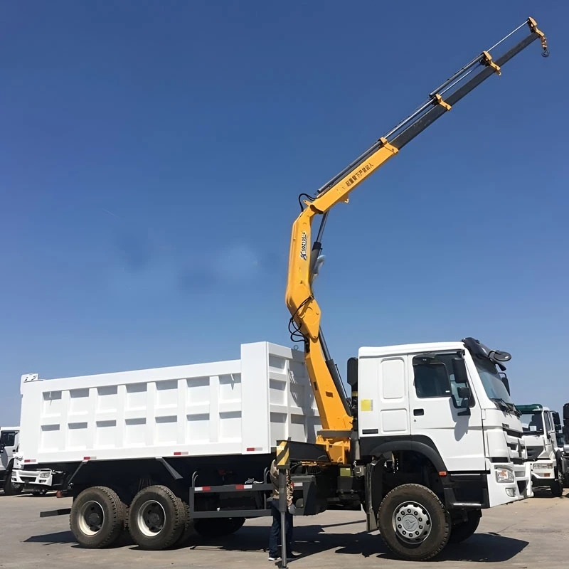 Sinotruk HOWO 6X4 10Wheels Dump Truck with 8ton Knuckle Crane