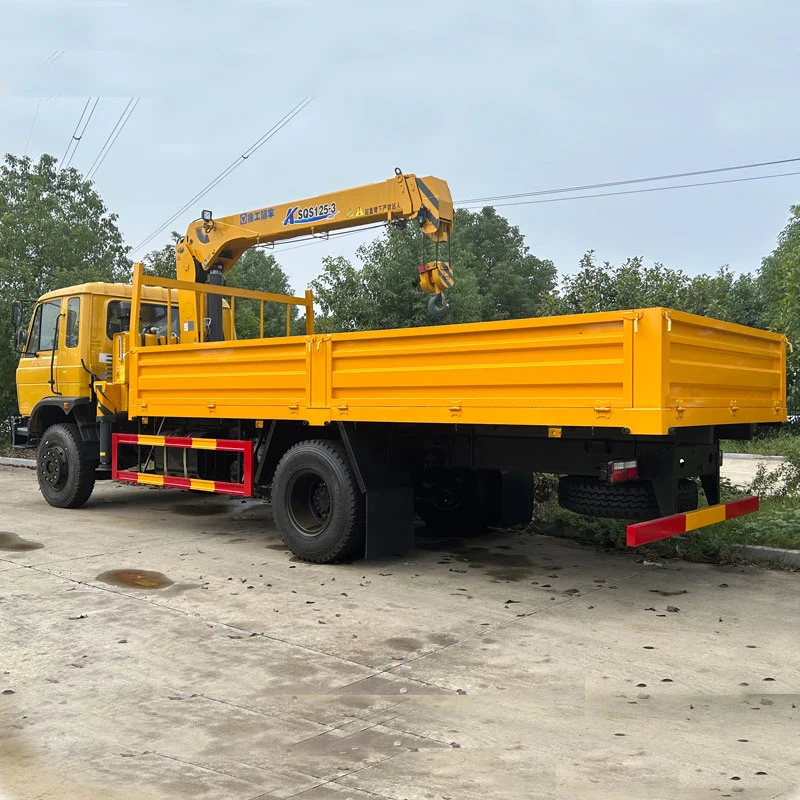 Dongfeng Right Hand 4X2 Xugong 8tons Crane Truck Cargo Truck