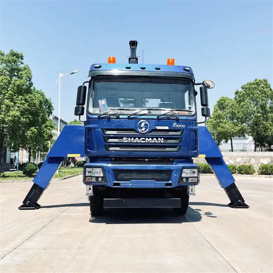 SHACMAN 8x4 360 Degree Rotary Boom 50T Wrecker Tow Truck