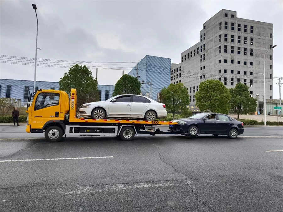 Isuzu 4t 5t Light Flatbed Platform Wrecker One-Towing-Two Road Car Rescue Towing Truck