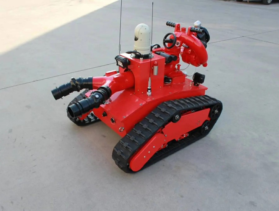 Mobile fire fighting robot