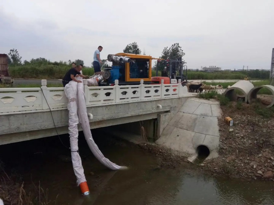 Trailer mounted Drainage Rescue Pumper