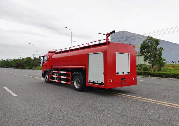 10CBM water sprinkler fire truck