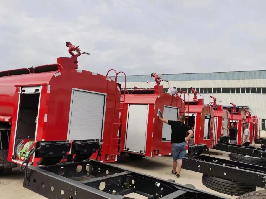 HOWO 8tons water sprinkler fire truck