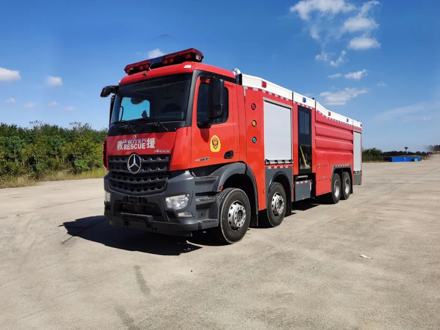 8x4 Super Foam Dry Chemical Powder Fire Truck