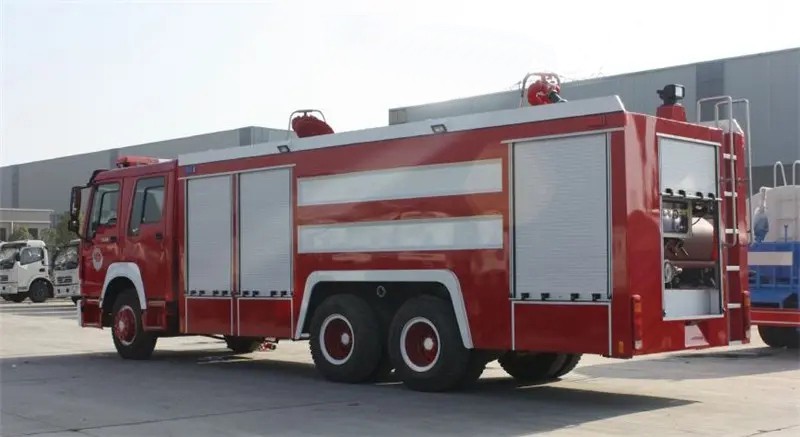 Chemical Plant Foam Dry Chemical Powder Fire Truck