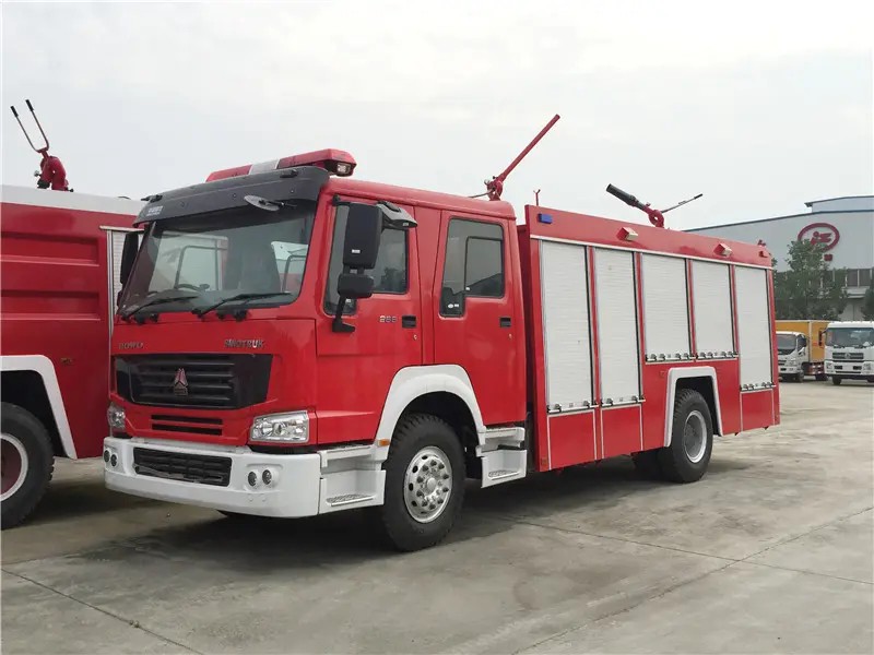 SINOTRUK HOWO 4X2 Foam dry powder fire engine