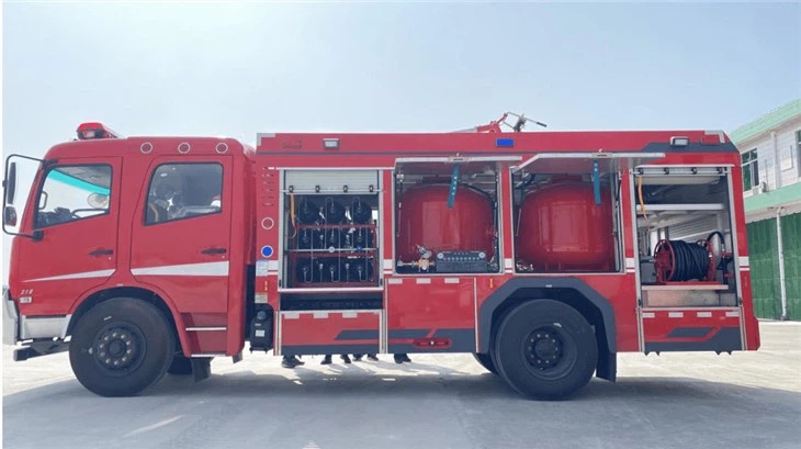 SINOTRUK HOWO 4X2 Foam dry powder fire engine