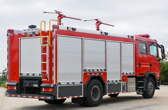 SINOTRUK HOWO 4X2 Foam dry powder fire engine