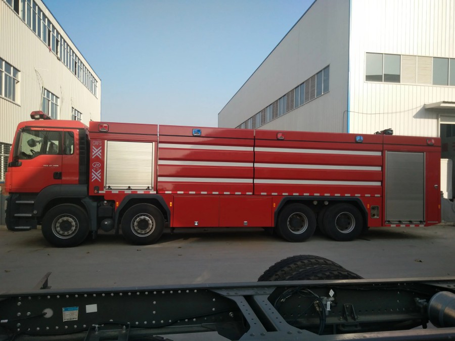 MAN 8X4 8tons Tank Fire Emergency Rescue Truck