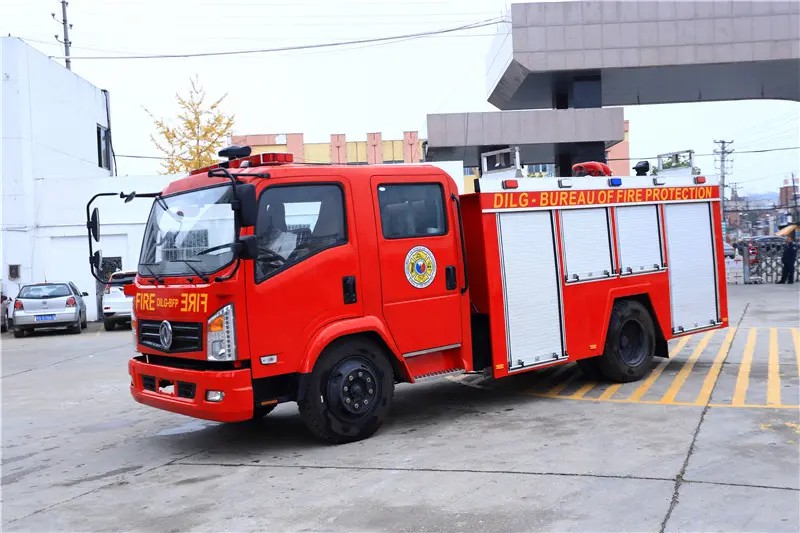 Off Road Rescue 4x4 FWD Fire Fighting Truck