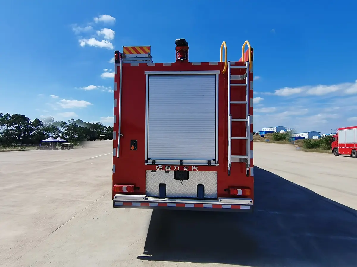 18 Ton Mercedes Benz Foam Tender