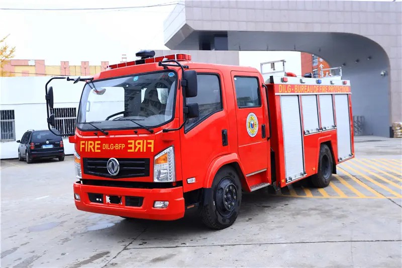 Off Road Rescue 4x4 FWD Fire Fighting Truck