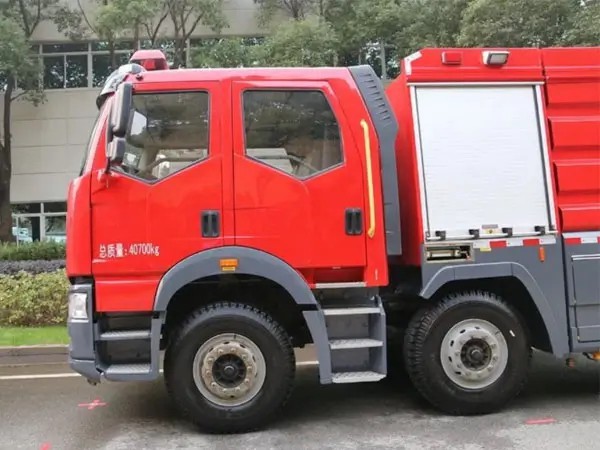 Faw 8×4 Water Spring Fire Fighting Truck