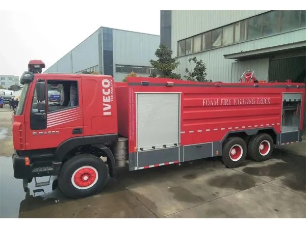 Iveco Hongyan 6X4 15Ton Water Foam Fire Truck