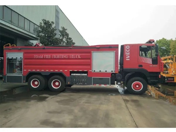 Iveco Hongyan 6X4 15Ton Water Foam Fire Truck