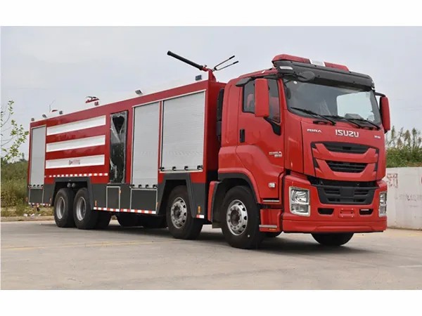 ISUZU GIGA 18 Ton Water Foam Fire Truck