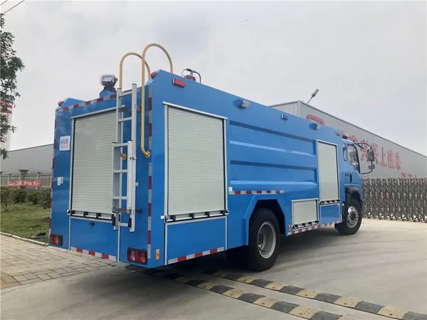 HOWO Water Foam Tank Fire Truck