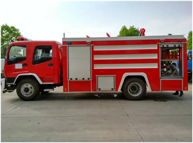 ISUZU FTR 10Tons Foam Tank Fire Fighting Truck