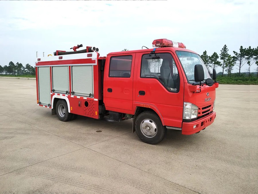 ISUZU Small Water Tank Fire Truck
