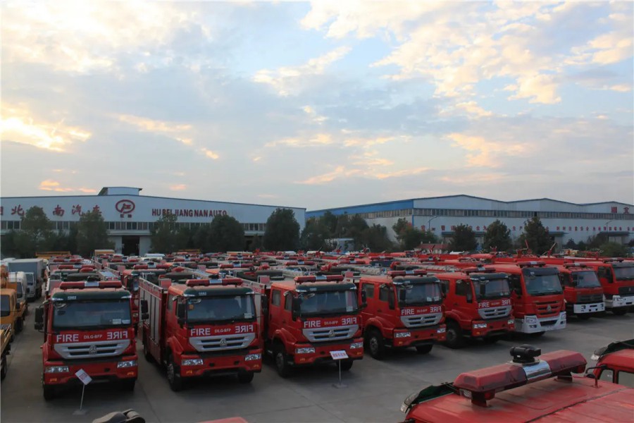 10tons Sinotruk HOWO Forest Fire Fighting Truck